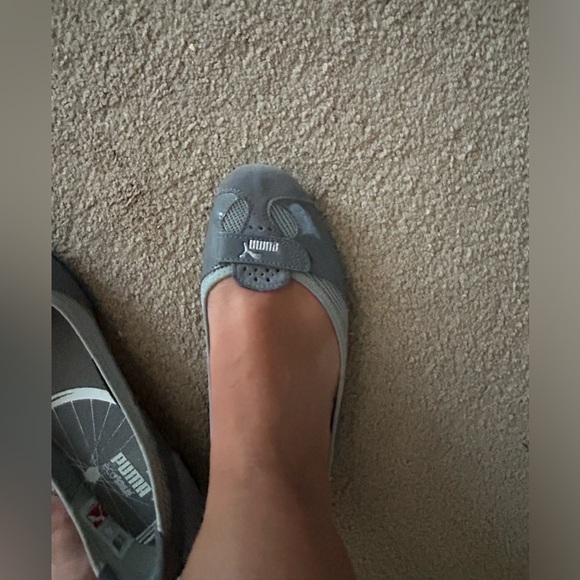 Puma Slip On Shoes - Picture 4 of 5